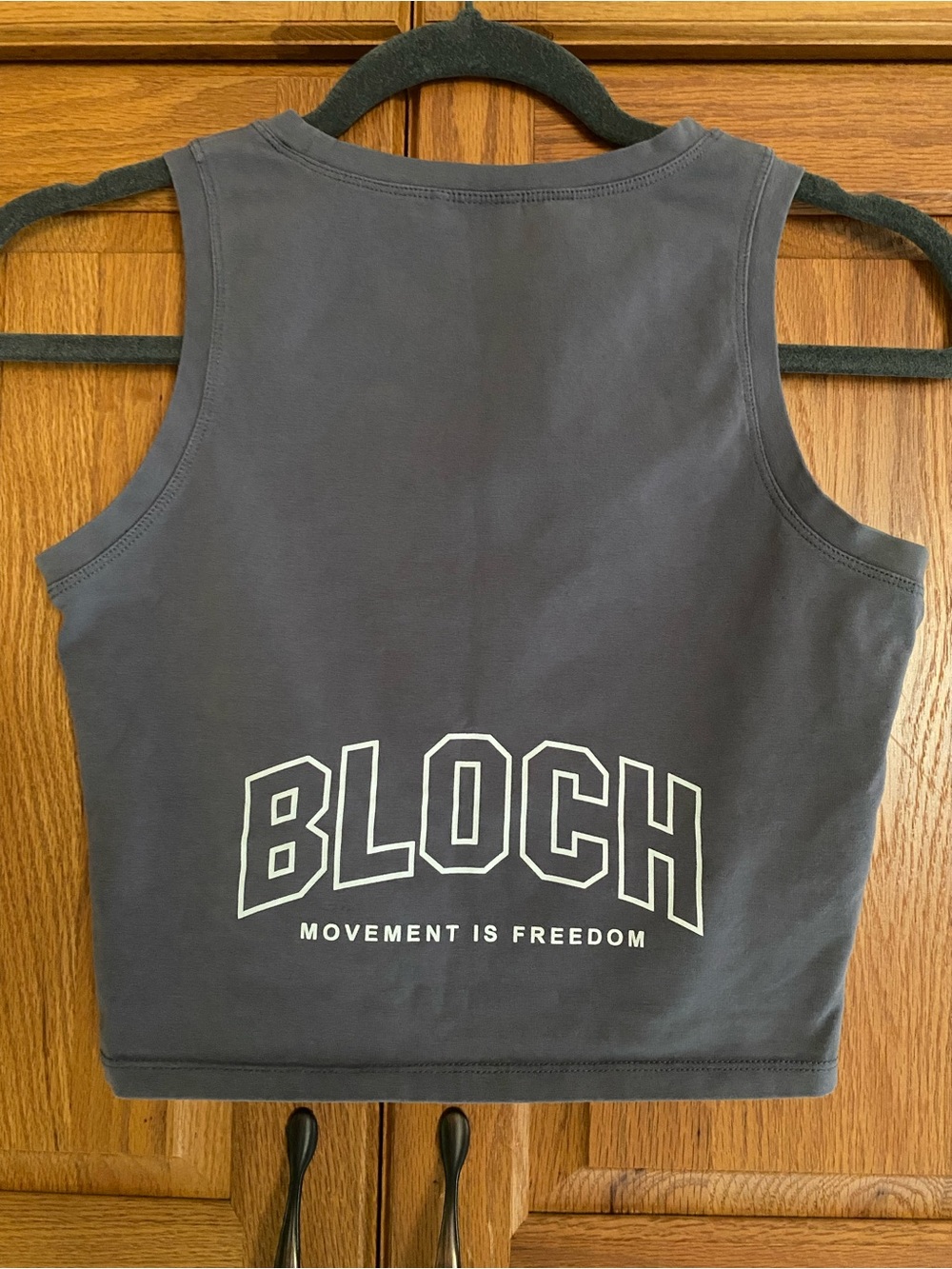 Bloch Charcoal Cropped Logo Athletic Tank Women’s Size XS